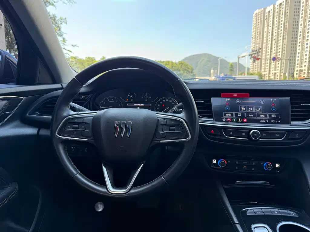 Buick Regal — фото 9