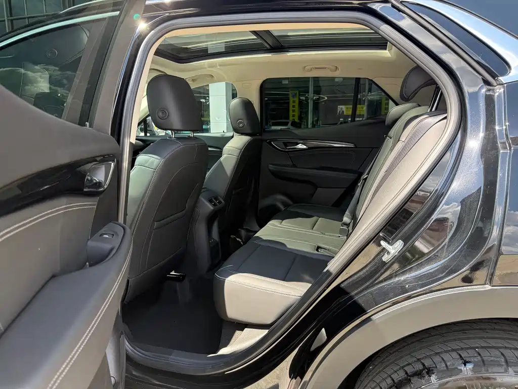 Buick Envision S — фото 8