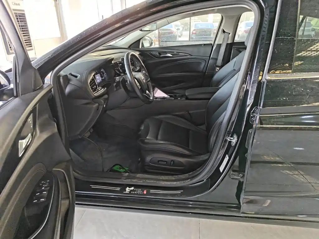 Buick Regal — фото 15