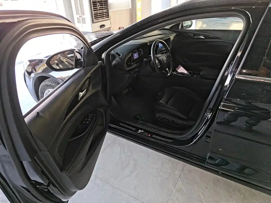 Buick Regal — фото 16