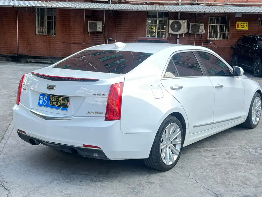 Cadillac ATS-L — фото 4