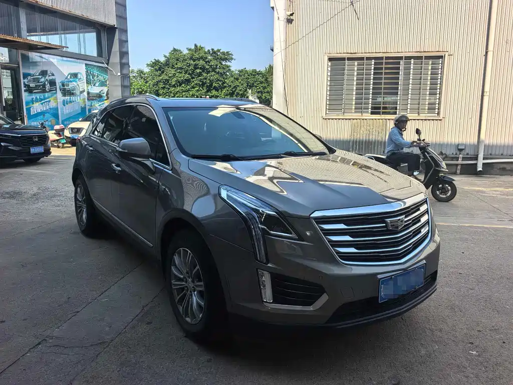 Cadillac XT5 — фото 3