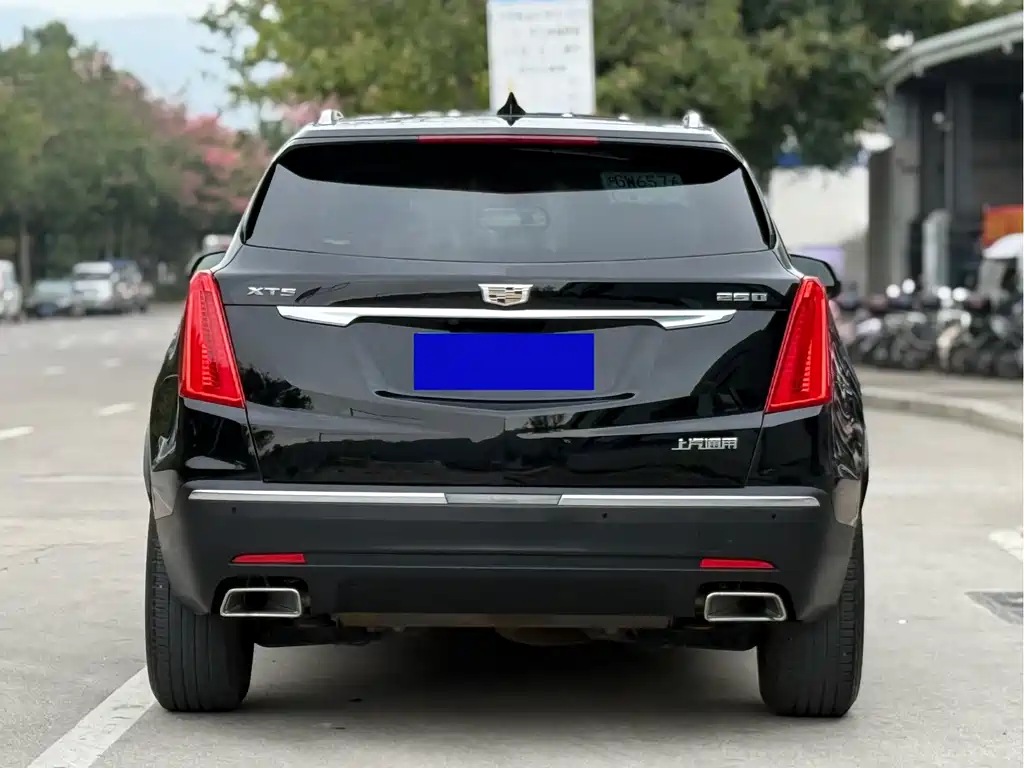 Cadillac XT5 — фото 3