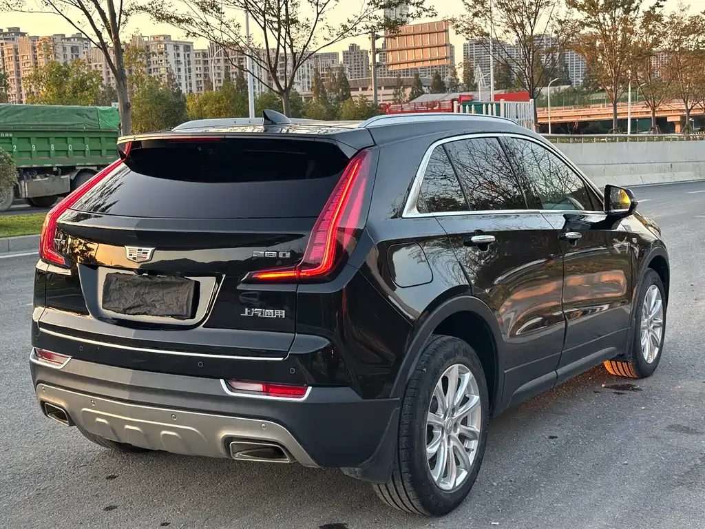 Cadillac XT4 — фото 4