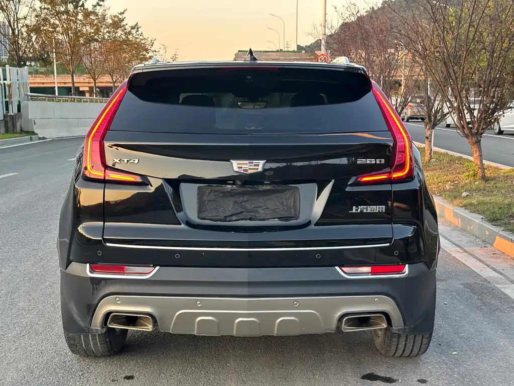 Cadillac XT4 — фото 5