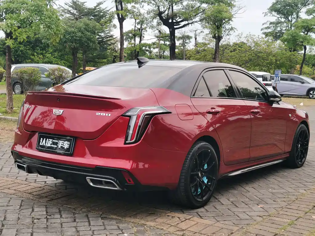 Cadillac CT4 — фото 5