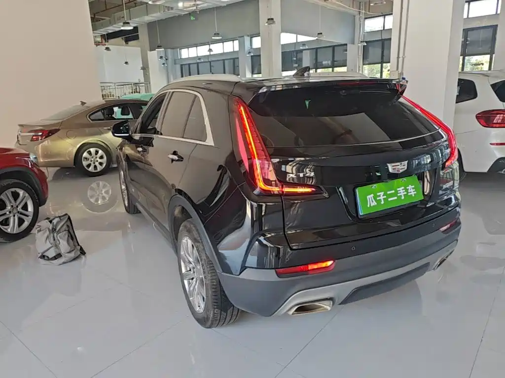 Cadillac XT4 — фото 5