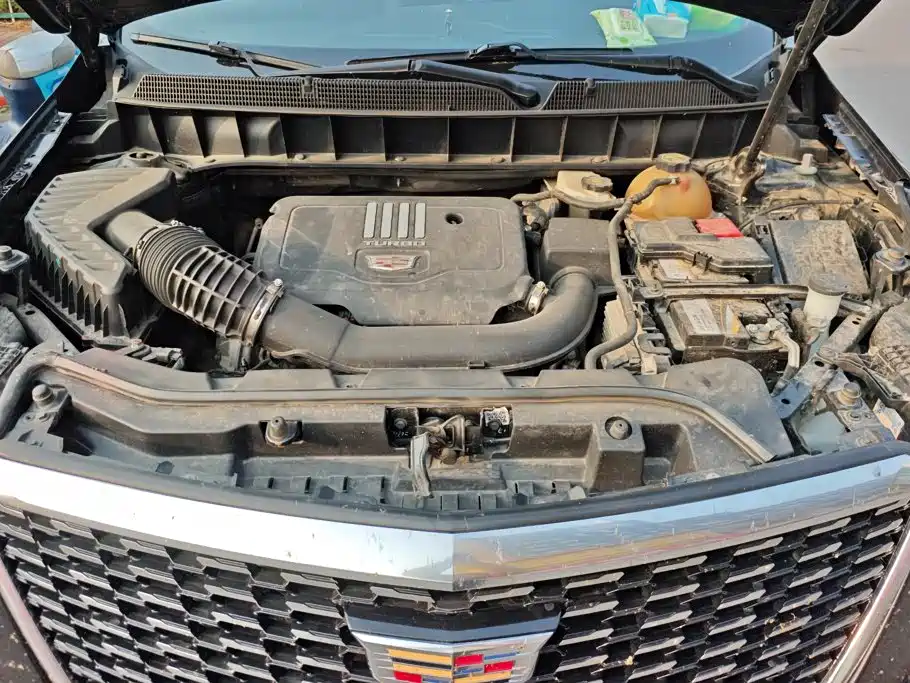 Cadillac XT5 — фото 10