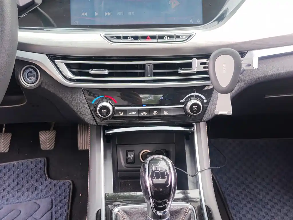 Changan Eado — фото 18