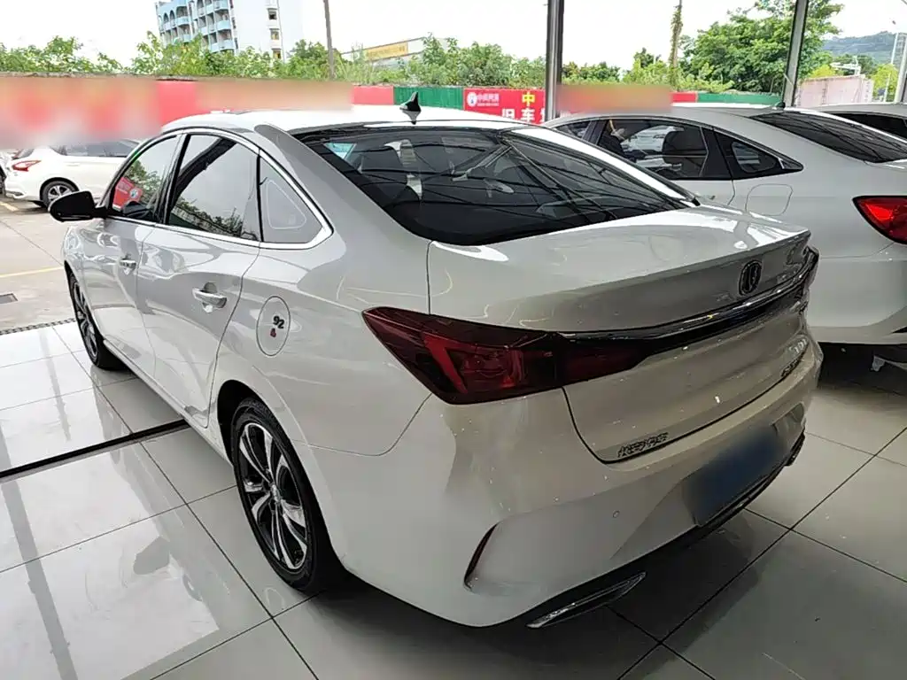 Changan Eado — фото 5
