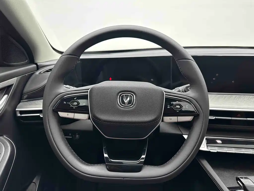 Changan Eado — фото 17