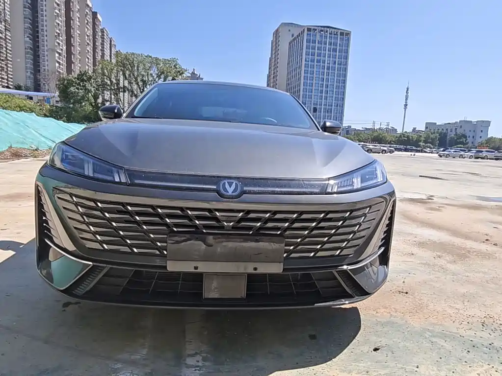 Changan Eado — фото 2