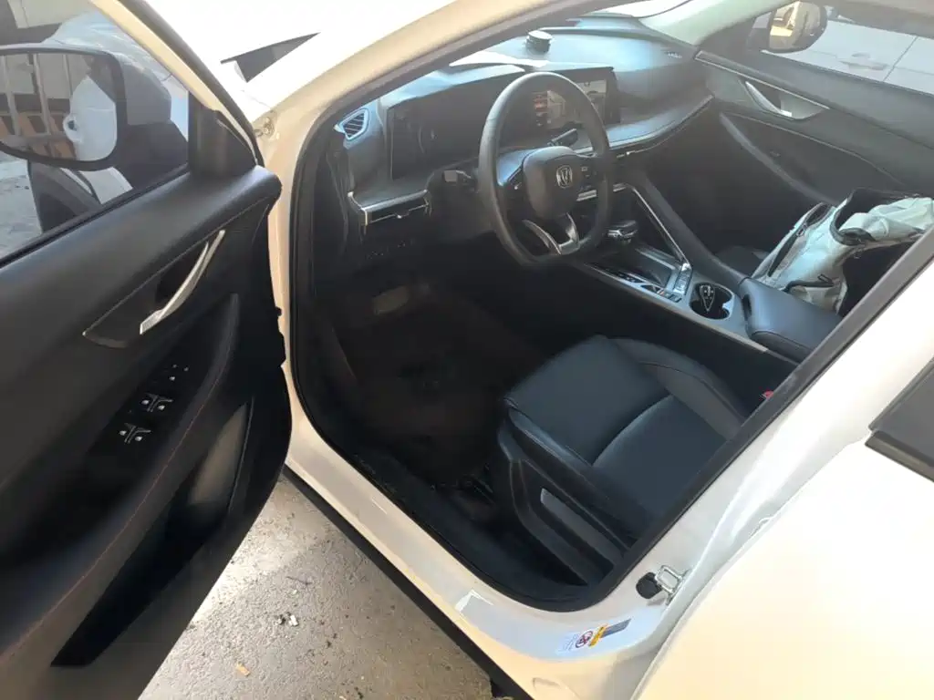 Changan CS35PLUS — фото 16