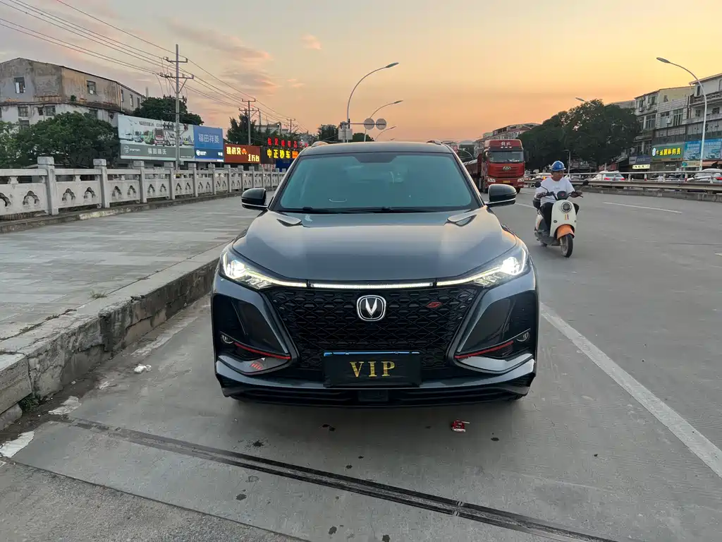 Changan CS75 PLUS — фото 2