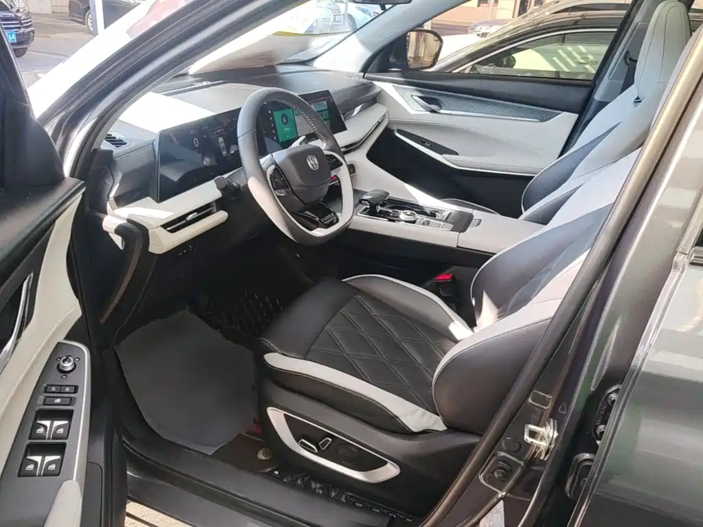 Changan CS75 PLUS — фото 16