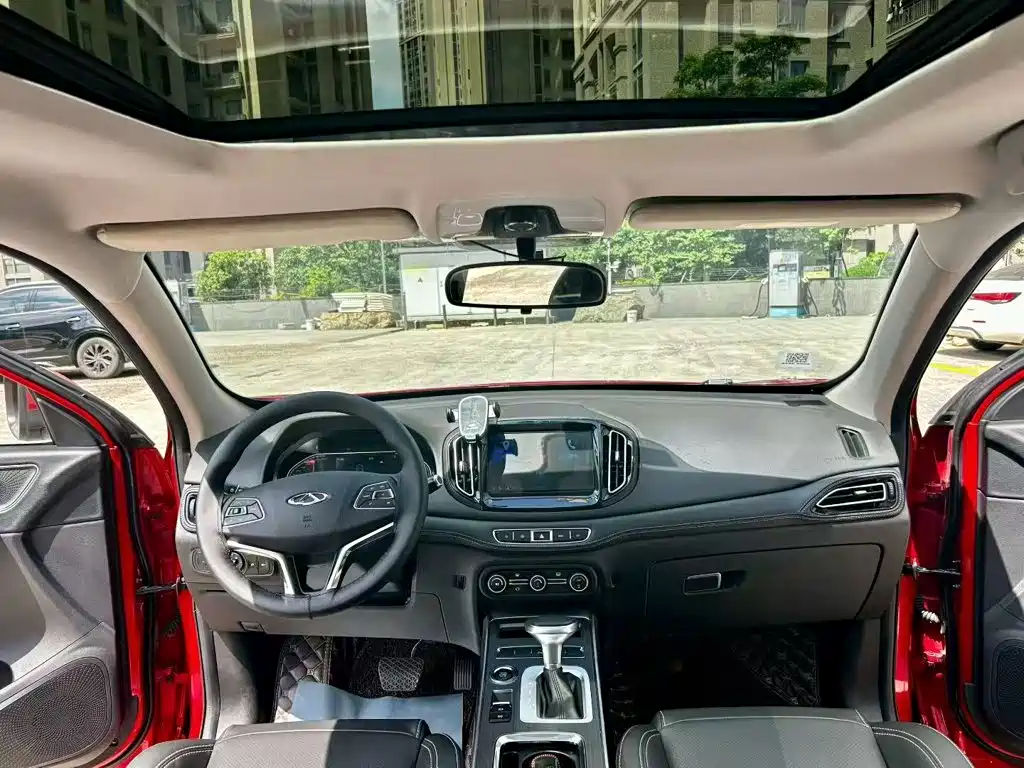 Chery Tiggo 7 — фото 10