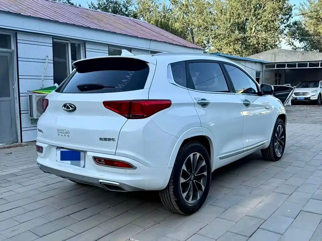 Chery Tiggo 7 — фото 7