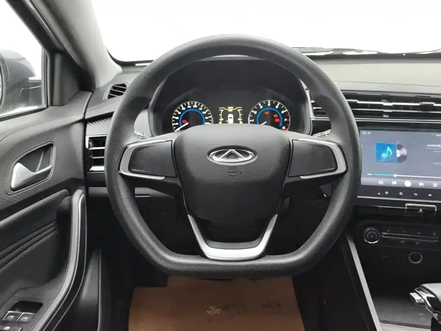 Chery Tiggo 3x — фото 15