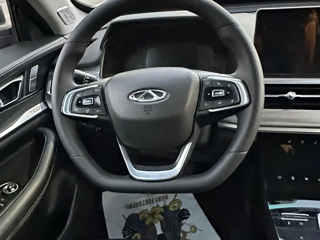 Chery Tiggo 8 — фото 17