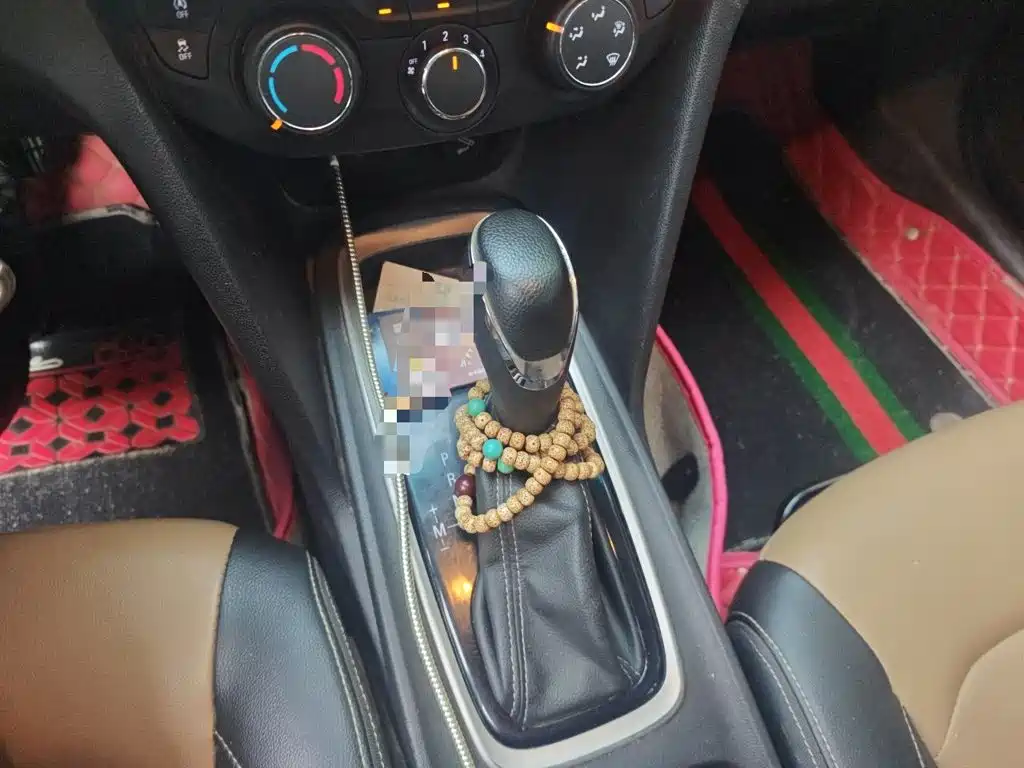 Chevrolet Monza — фото 15