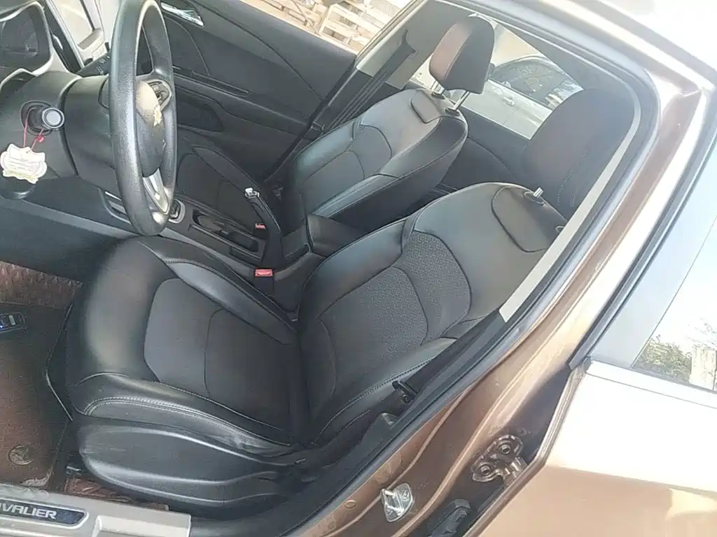 Chevrolet Cavalier — фото 15
