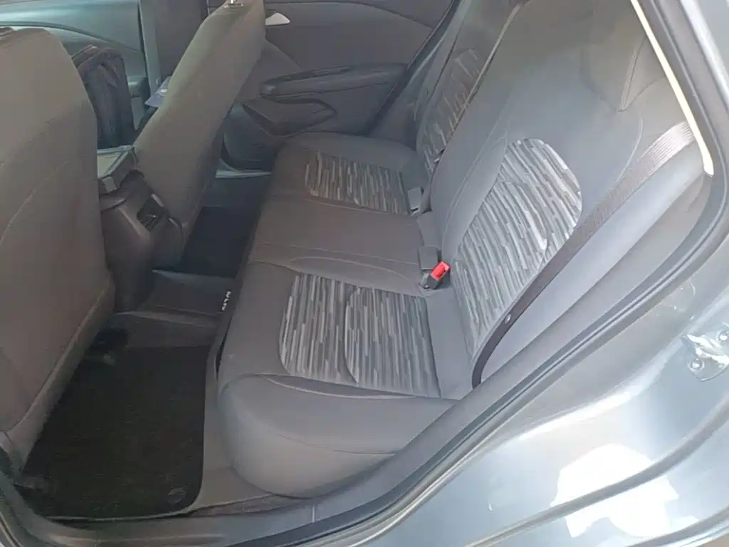 Chevrolet Monza — фото 17