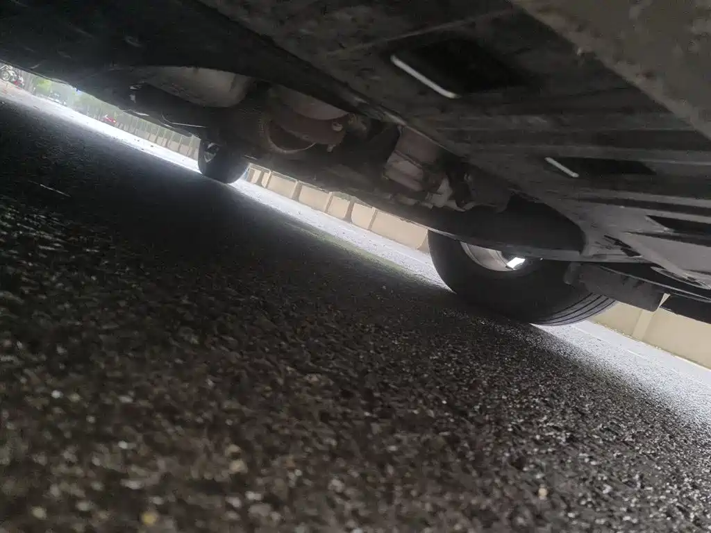 Chevrolet Monza — фото 17