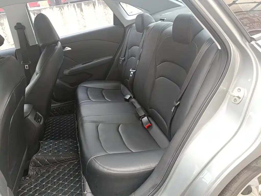 Chevrolet Monza — фото 17