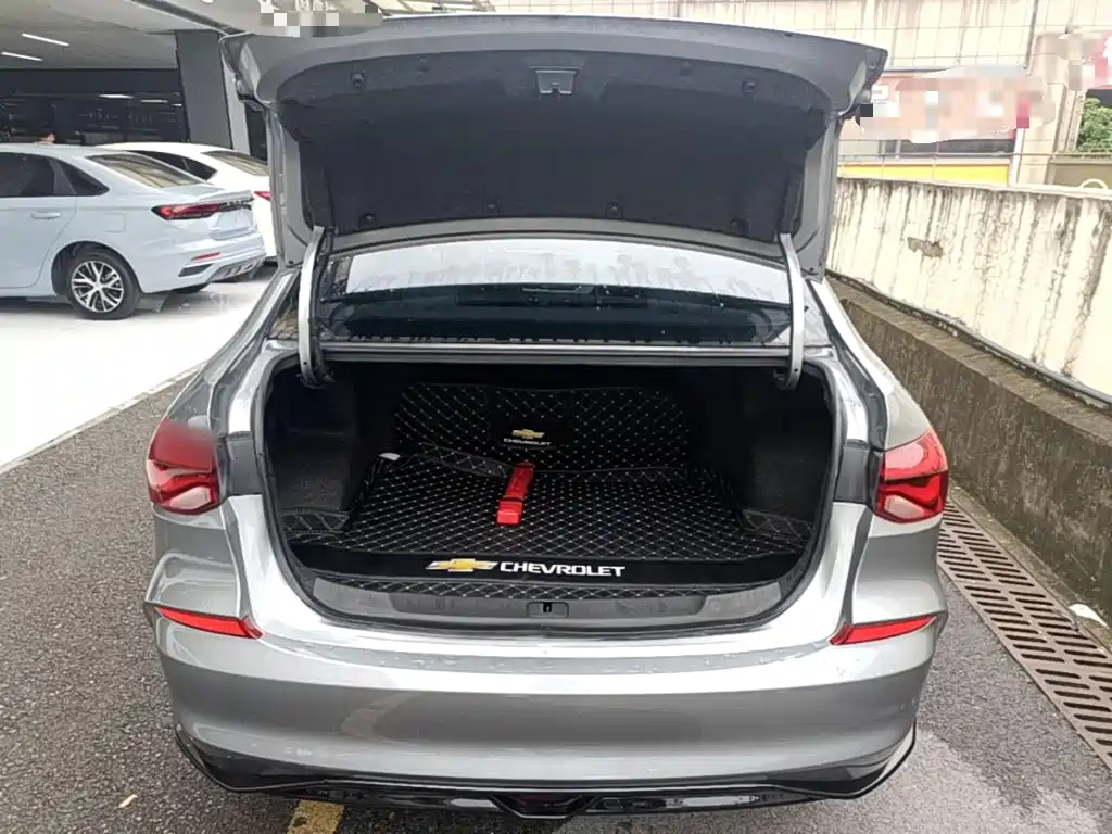 Chevrolet Monza — фото 19
