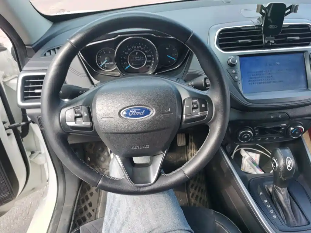 Ford Escort — фото 6