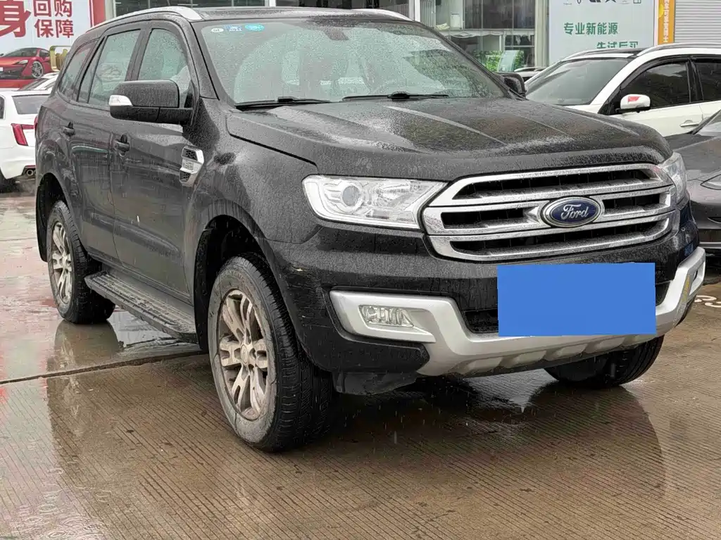 Ford Everest — фото 3