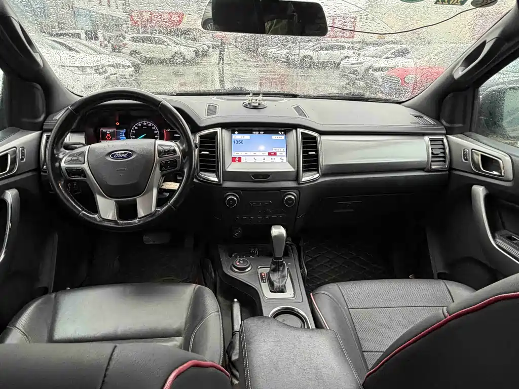 Ford Everest — фото 4