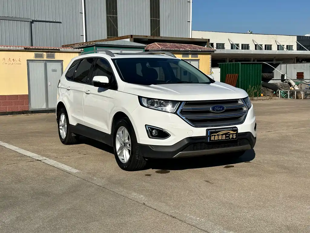 Ford Edge — фото 3