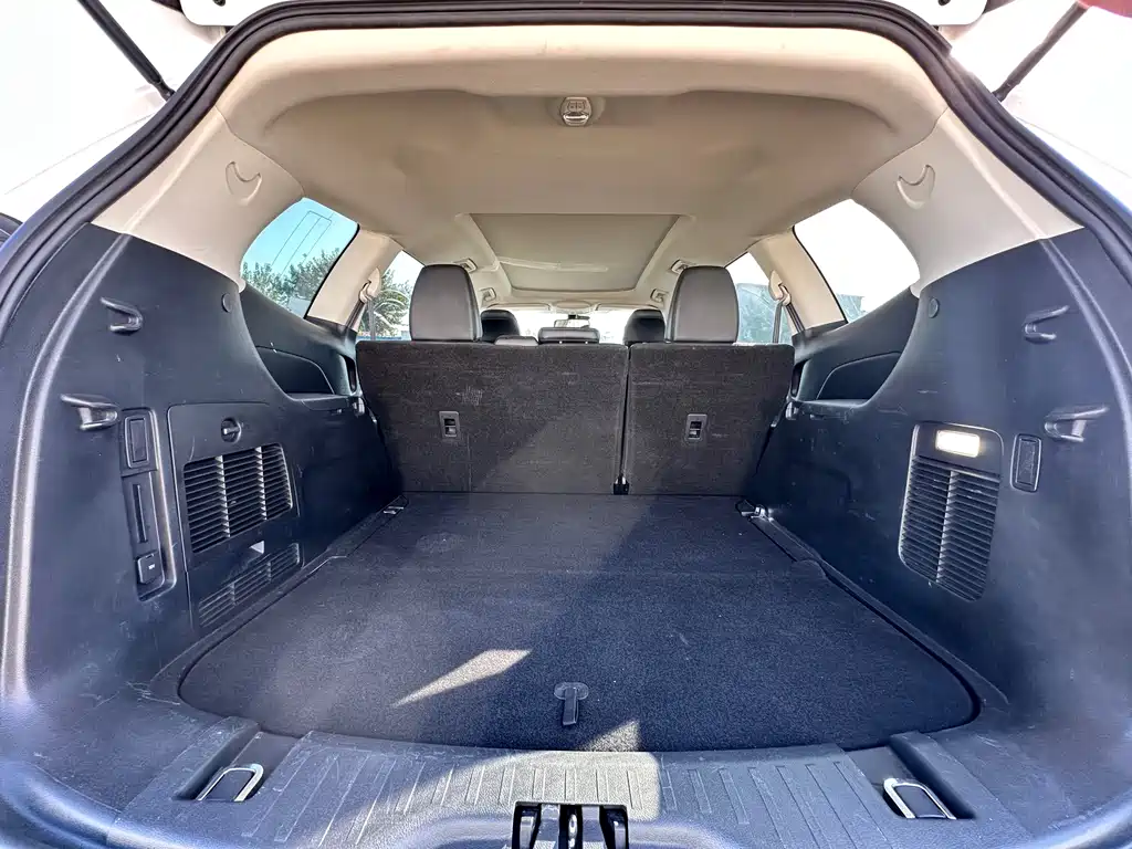 Ford Edge — фото 7