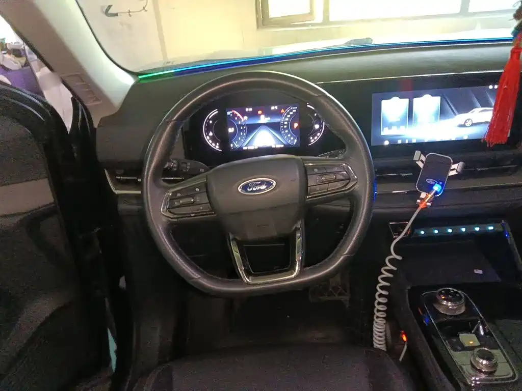 Ford Equator Sport — фото 6