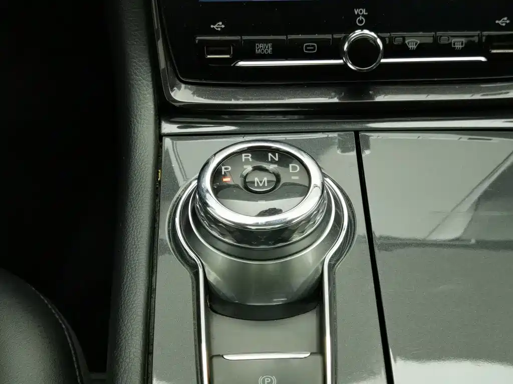 Ford Taurus — фото 13