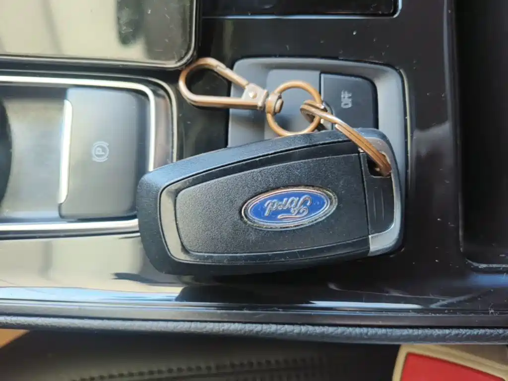 Ford Edge — фото 9