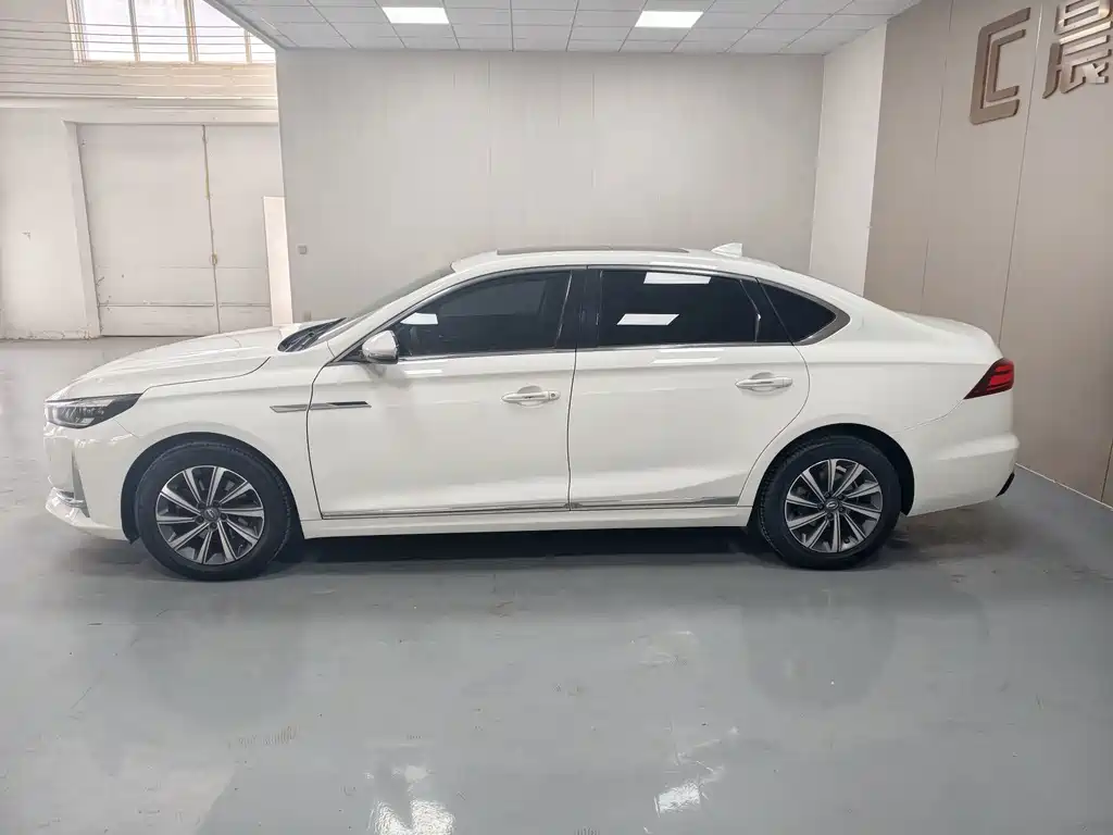 GAC Motor Trumpchi GA8 — фото 10