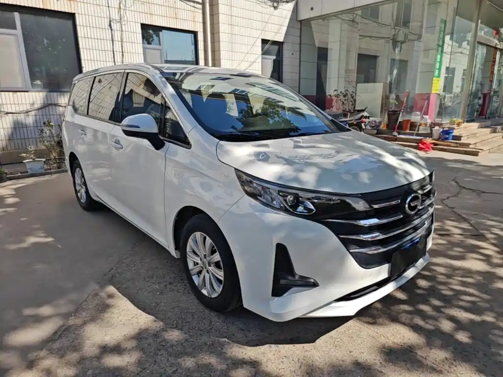 GAC Motor Trumpchi M6 — фото 4