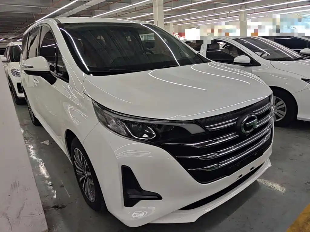 GAC Motor Trumpchi M6 — фото 4