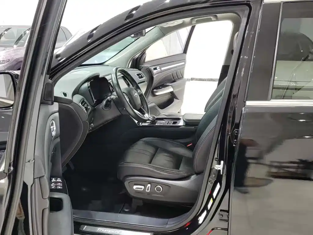 GAC Motor Trumpchi GS8 — фото 4