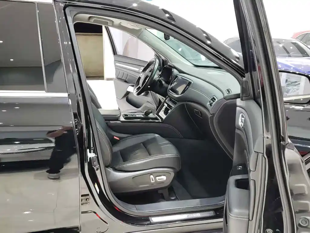 GAC Motor Trumpchi GS8 — фото 8