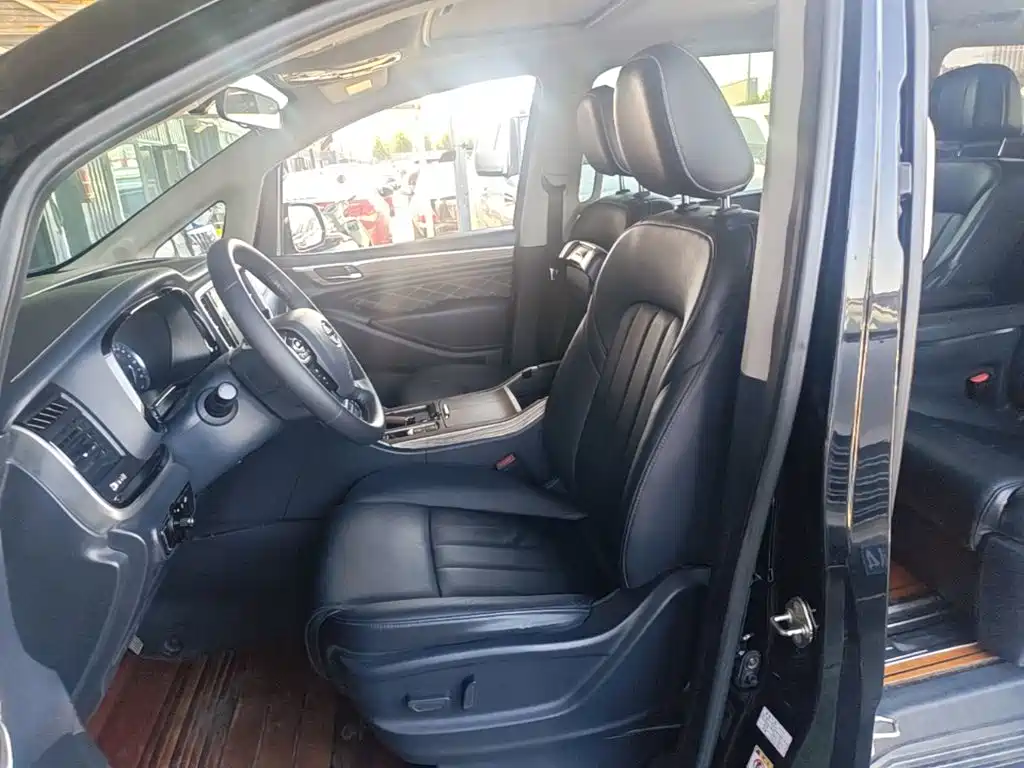 GAC Motor Trumpchi M8 — фото 15