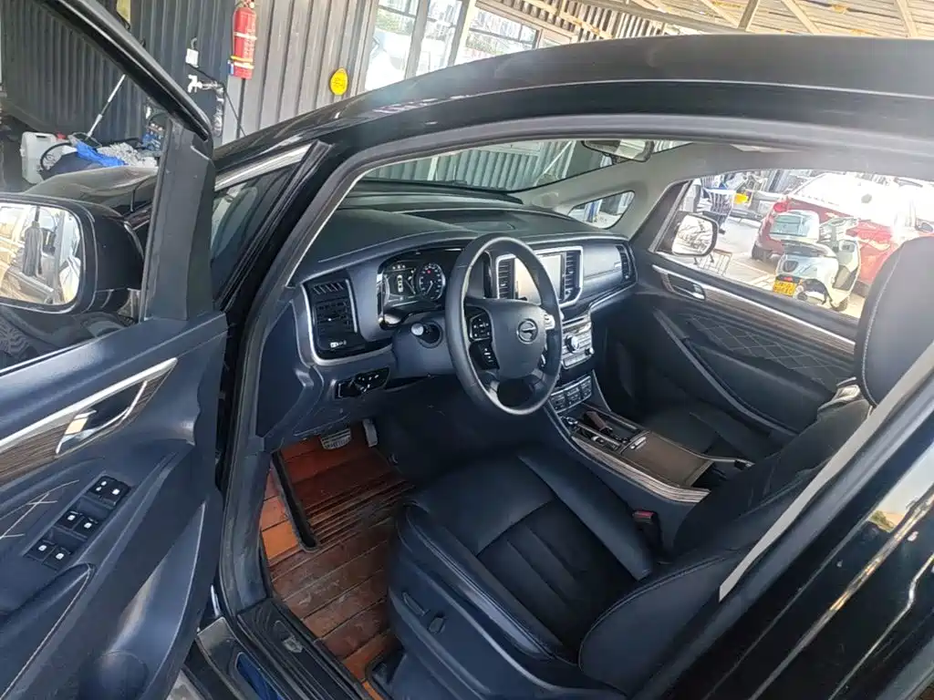 GAC Motor Trumpchi M8 — фото 16