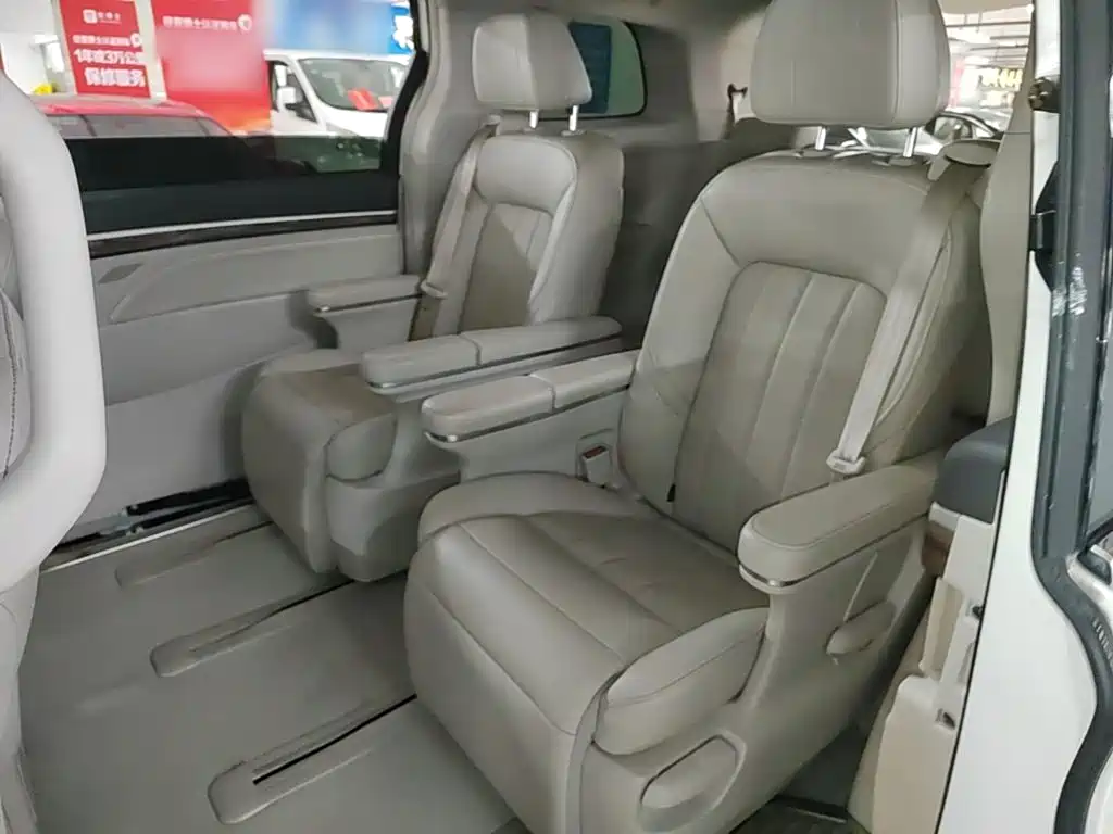 GAC Motor Trumpchi M8 — фото 17