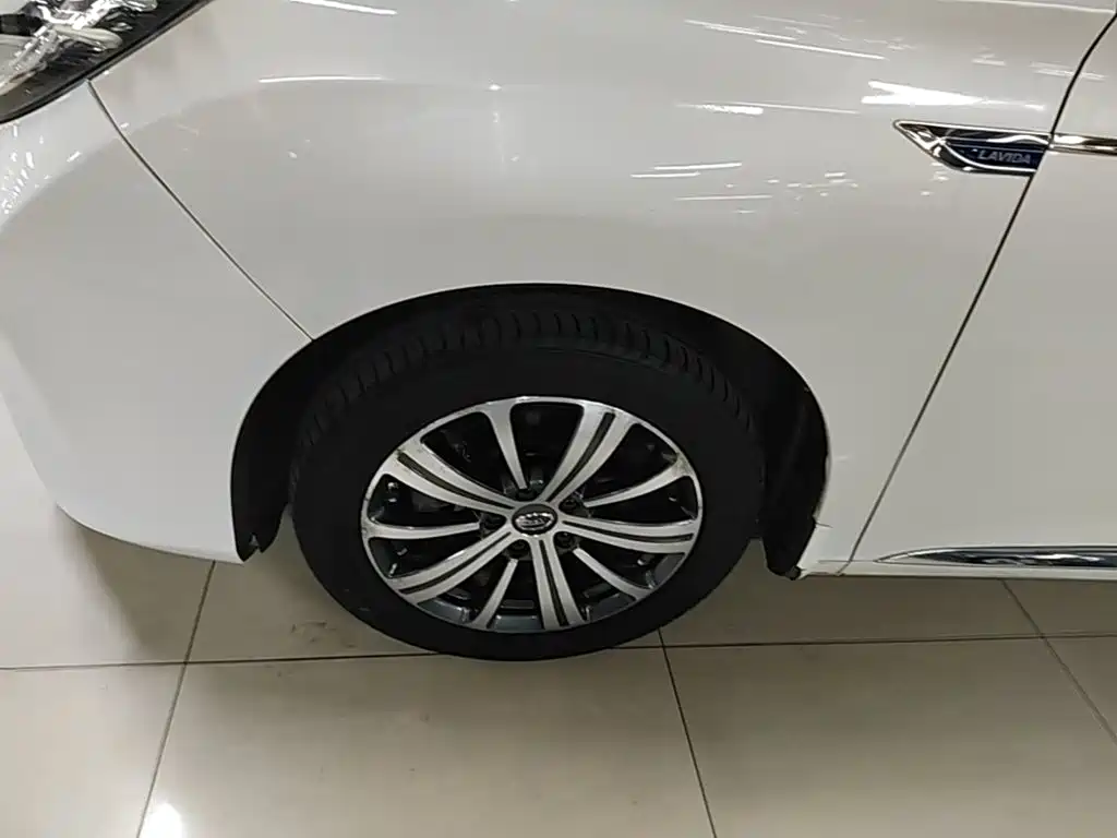 GAC Motor Trumpchi M8 — фото 23