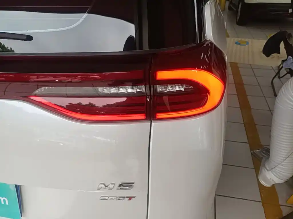 GAC Motor Trumpchi M6 — фото 8