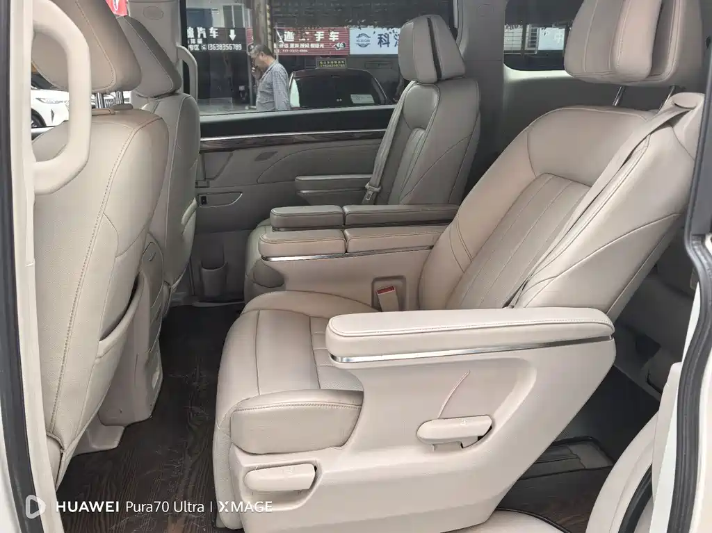 GAC Motor Trumpchi M8 — фото 9