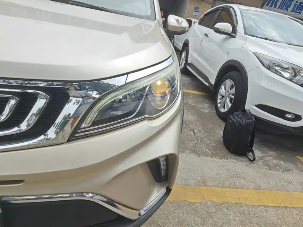 Geely Vision X3 — фото 24