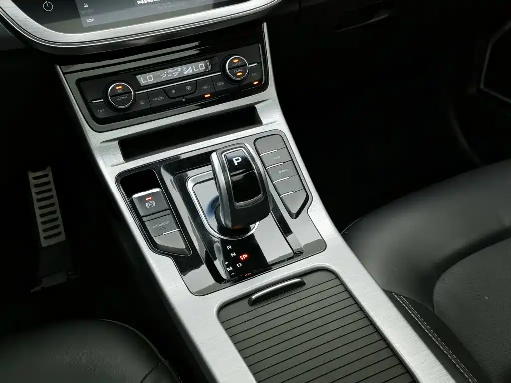 Geely Emgrand GS — фото 13